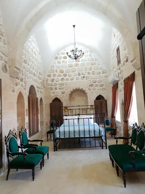 Mardin tarihi ulu Cami yanı, tarihi Konak - 