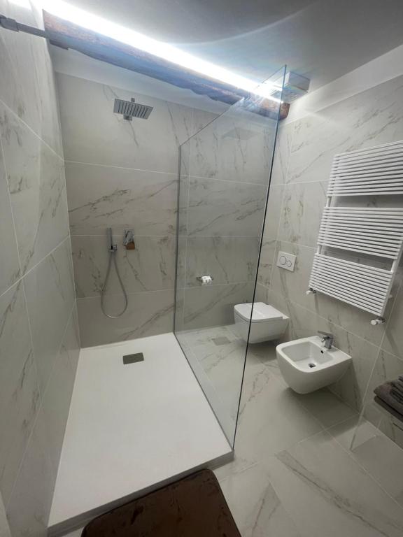 Vannituba majutusasutuses Albergo Marin