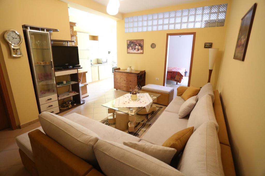 Fabulous 1 -Bedroom Apt in Tirana - Your Home