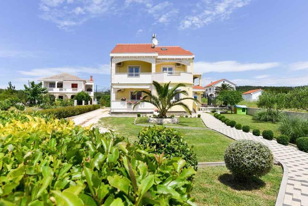 Fotografie z fotogalerie ubytování Apartment Ljubac 4 v destinaci Ljubač