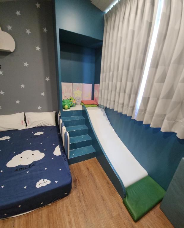 Letto o letti in una camera di The Railroad Runs