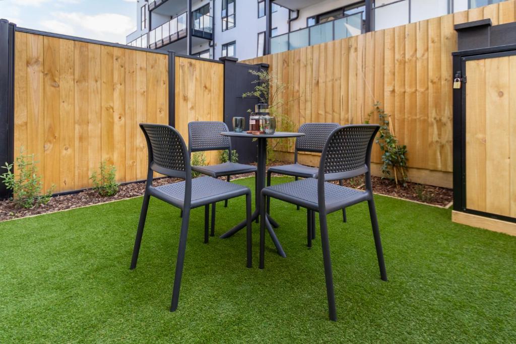 An Easy Walk to the CBD - 2 Bed, 2 Bathroom - Resim 6