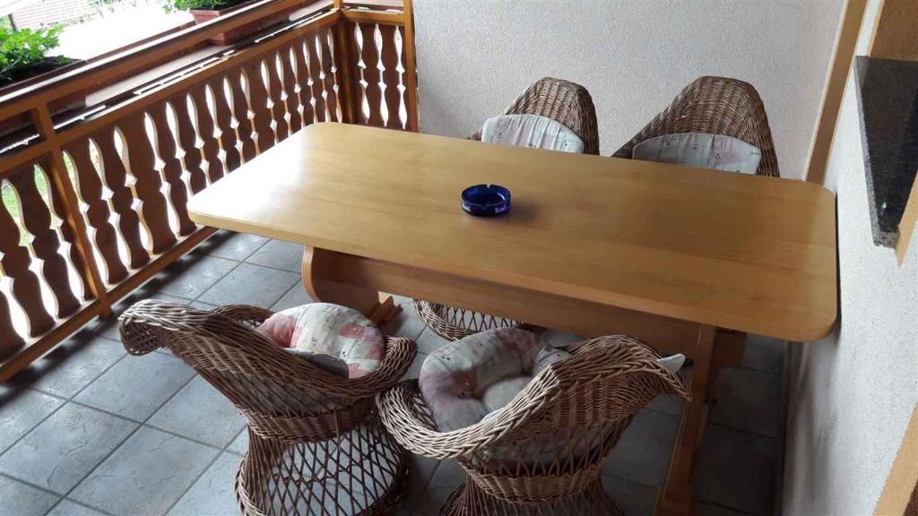 Ruang duduk di Houses and Apt in Smarjeske Toplice Kranjska Krain 26042