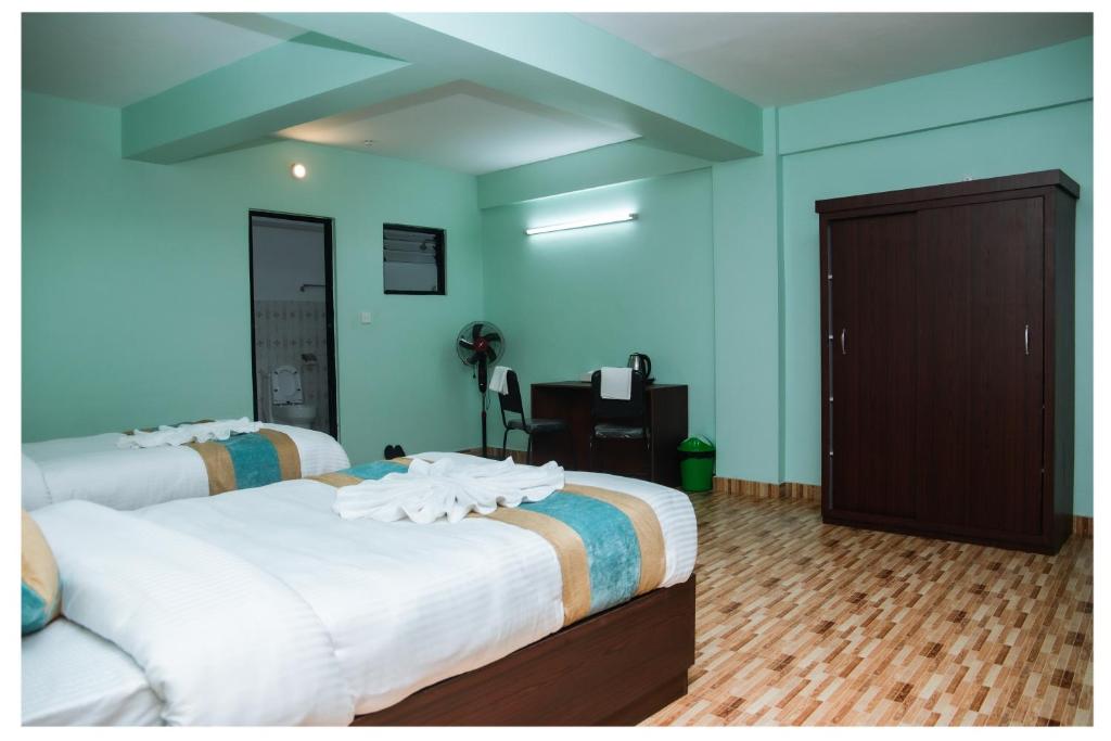 Yaksa Hotel Pvt. Ltd. - Deluxe Double O Twin Room Con Balcón