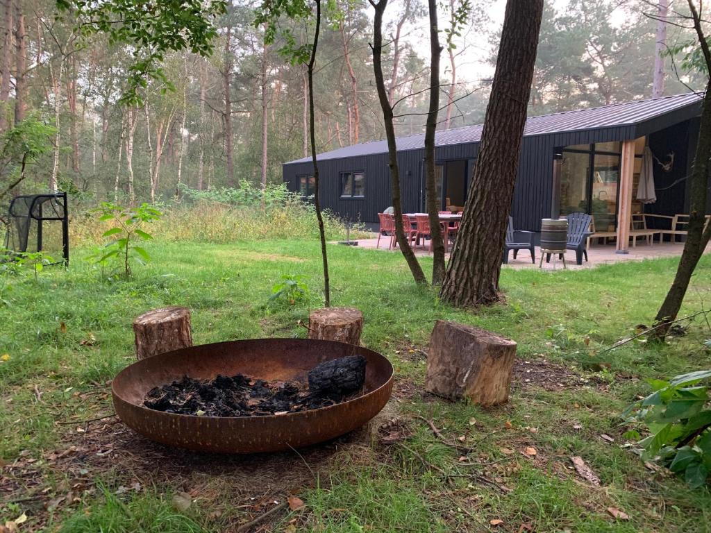 Zahrada ubytování Heerlijk familiehuis in het bos