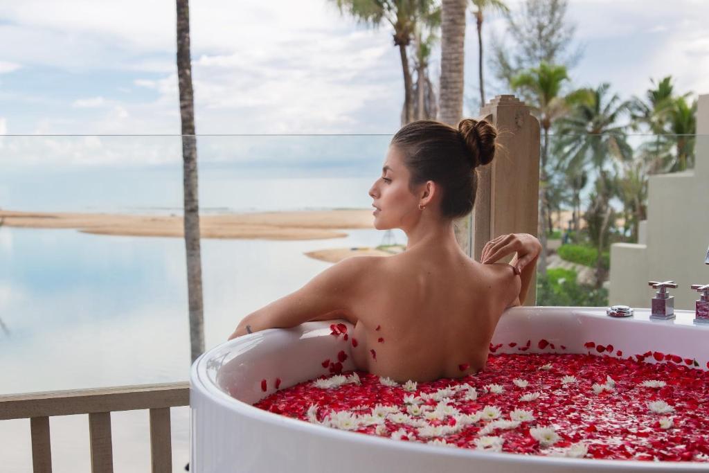 Devasom Khao Lak Beach Resort & Villas - 12