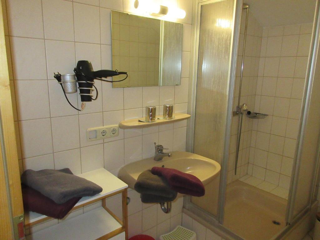 Koupelna v ubytování Geppingerhof