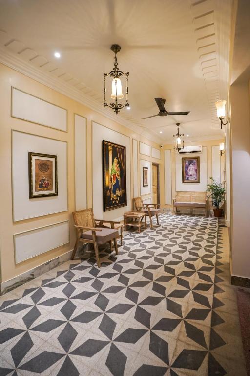 Et sittehjørne på Dev Mahal - A Boutique Heritage Hotel