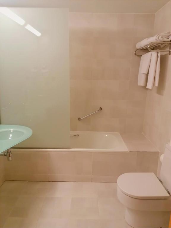 U Hotel Villa-Gomá - Standard Quadruple Room