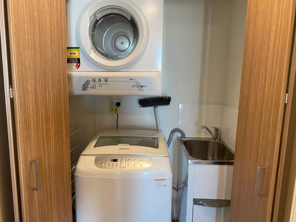 Foto dalla galleria di Modern Dual Key Apt w Pool in the heart of Mackay a Mackay