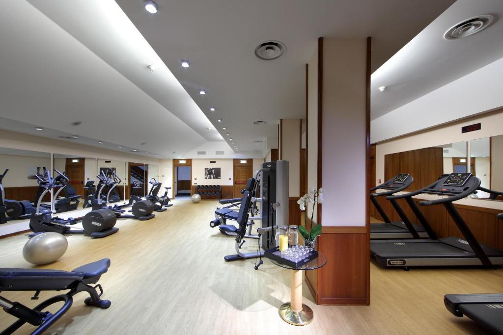 Fitness centrum a/nebo fitness zařízení v ubytování Exe Majestic