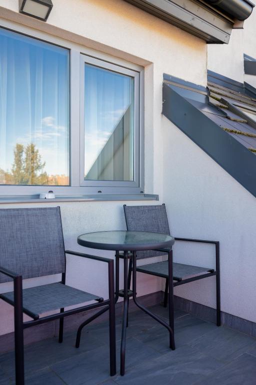 Balkón nebo terasa v ubytování Zafír Apartman Sárvár
