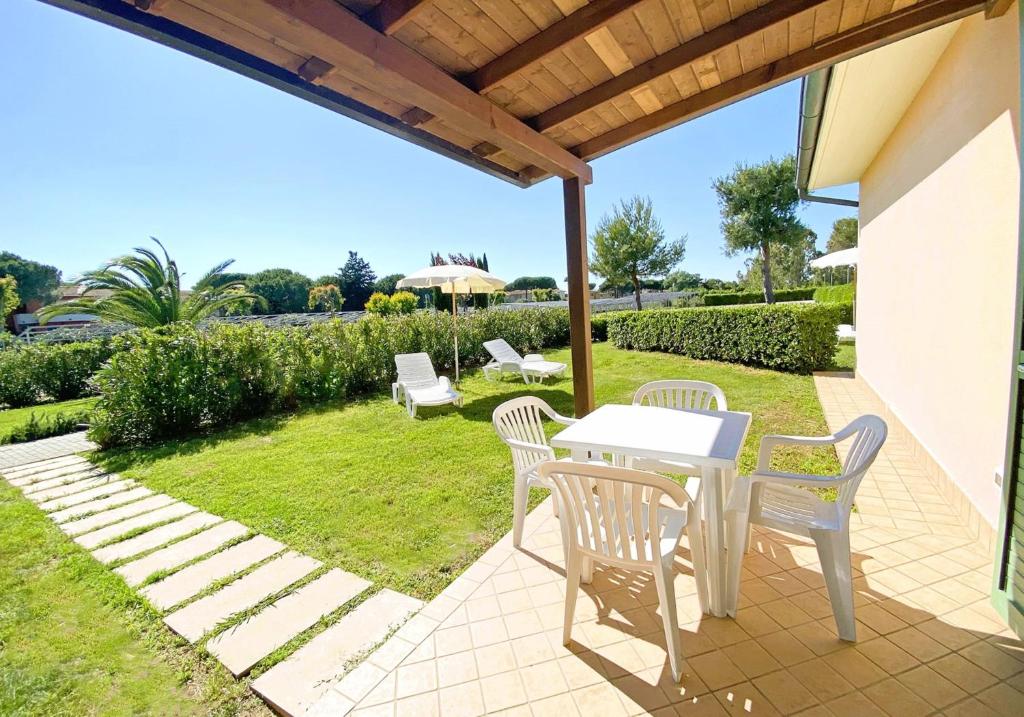 Residence with swimming pool in Mazzanta just 600 meters from the beach - 一居室公寓
