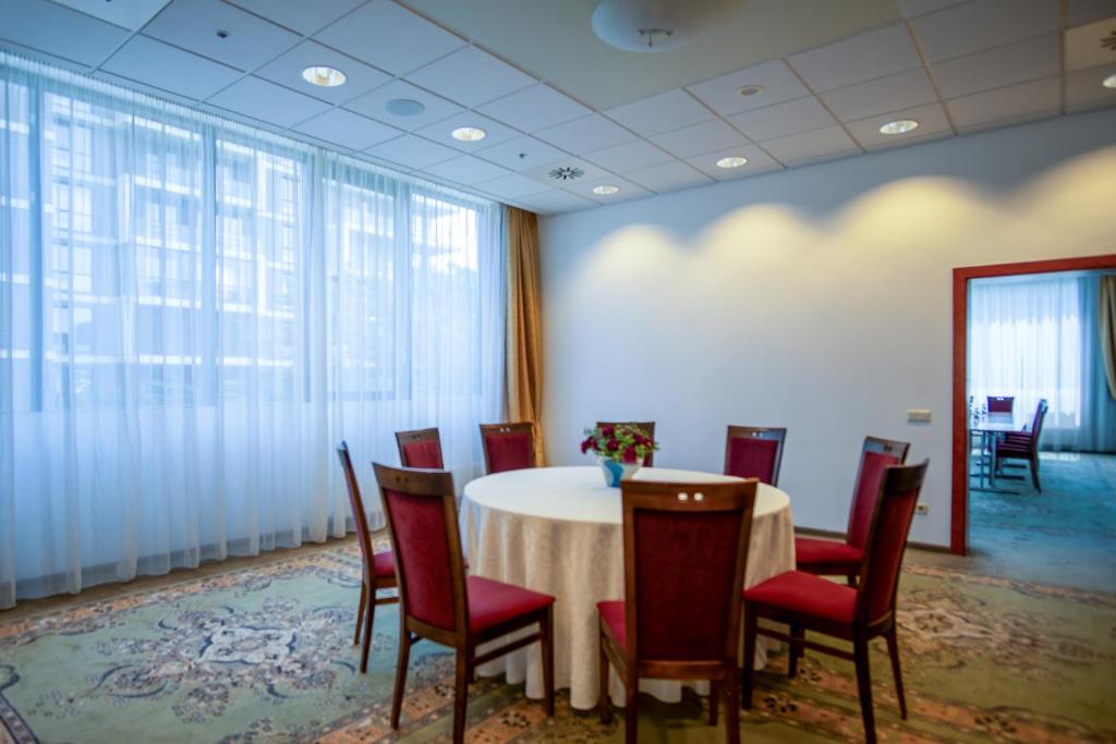 Konferenční prostory v ubytování VILNIUS PARK PLAZA HOTEL, Restaurant & Terrace, Panorama Bar, Conference & Banquet Center
