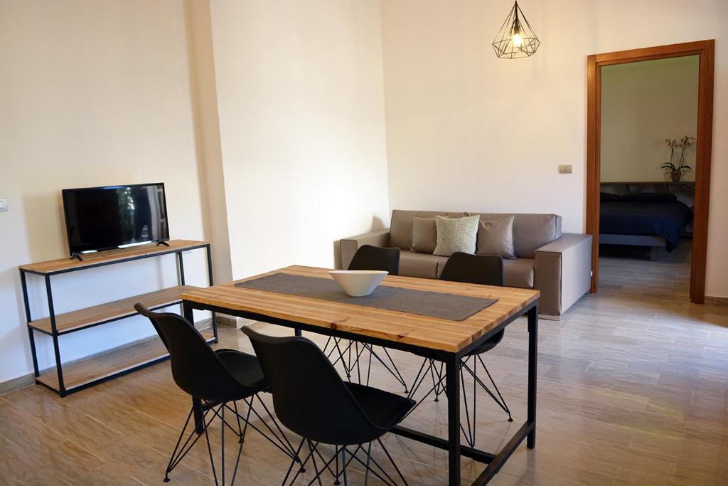 TV a/nebo společenská místnost v ubytování inStile aparthotel