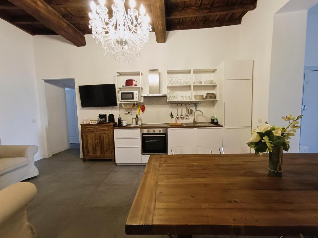 Kuchyňa alebo kuchynka v ubytovaní La tua casa a ViadelCorso