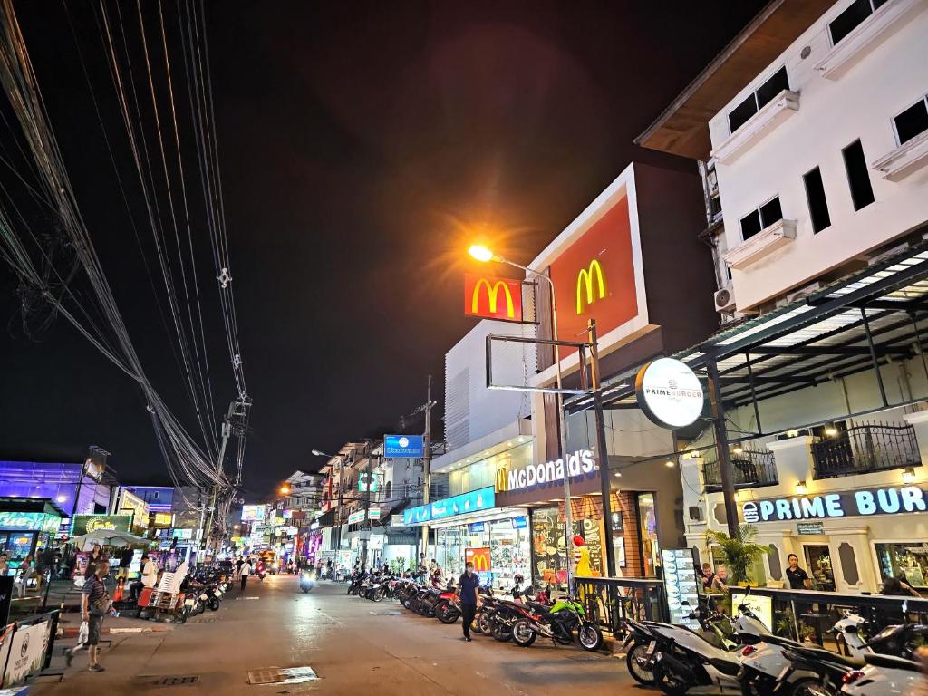 The Base Inn Pattaya - Resim 24