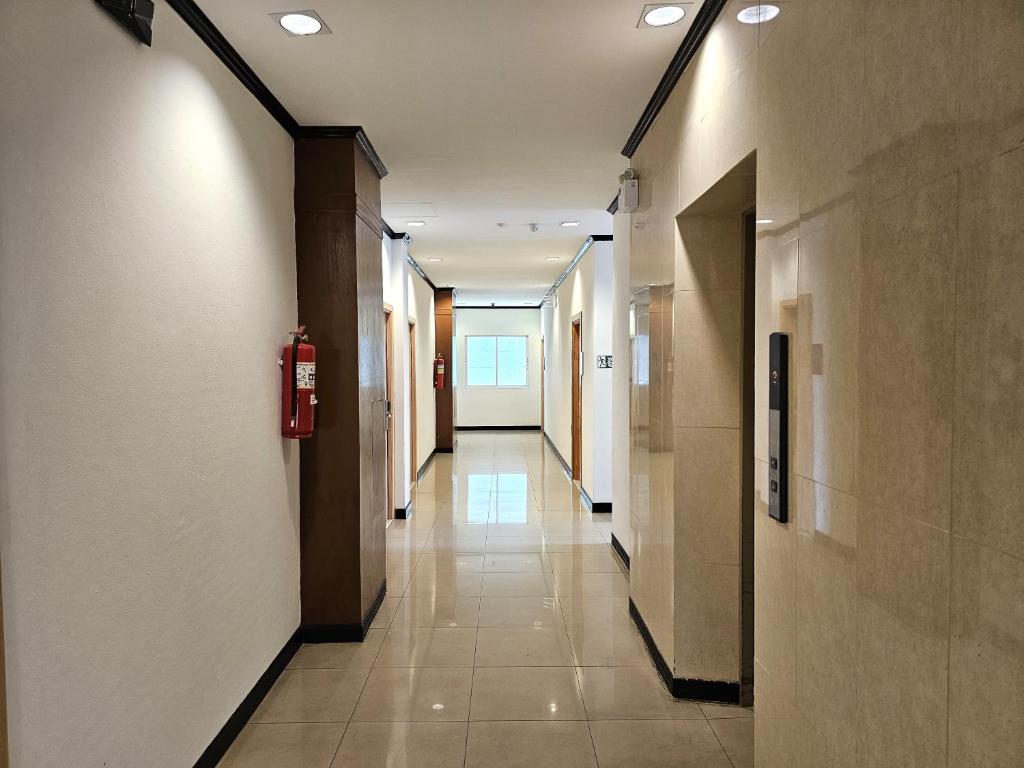 The Base Inn Pattaya - Resim 19