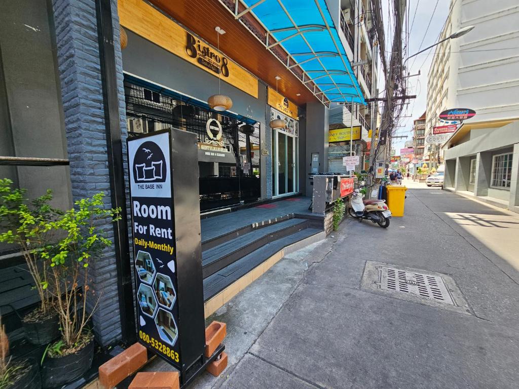 The Base Inn Pattaya - Resim 7