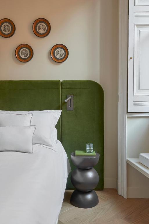 Crossing Manzoni - 19