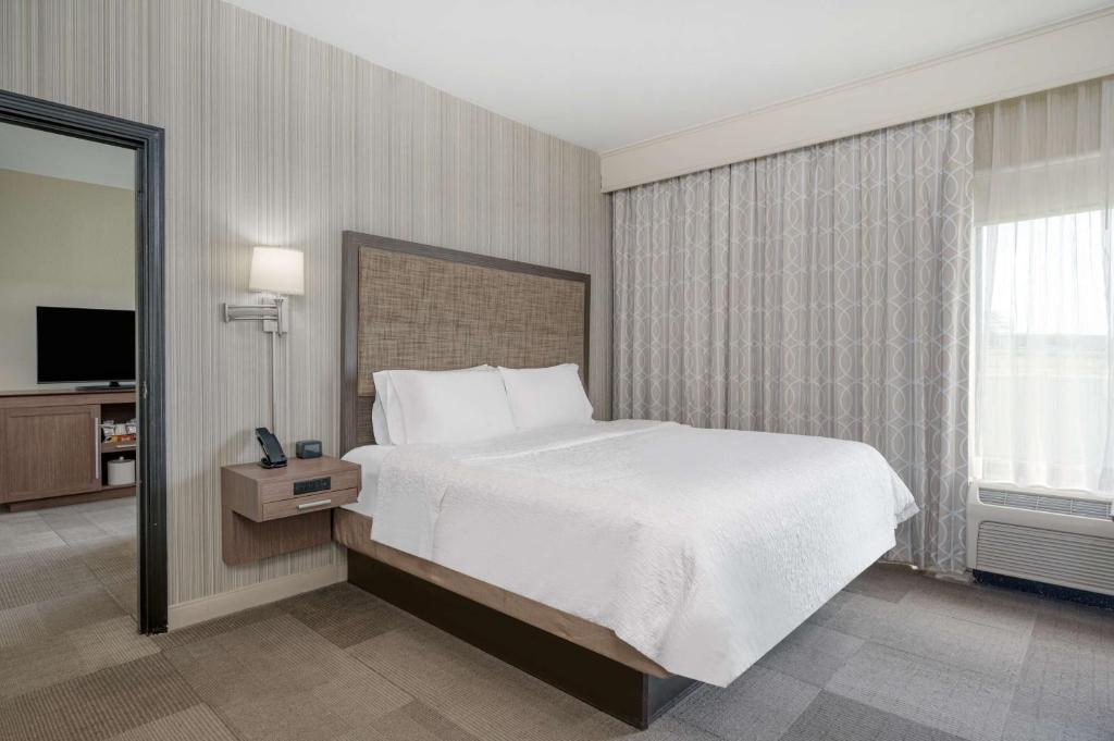 Hampton Inn St. Louis/Collinsville - Chambre Lit King-Size De Luxe - Non-Fumeurs