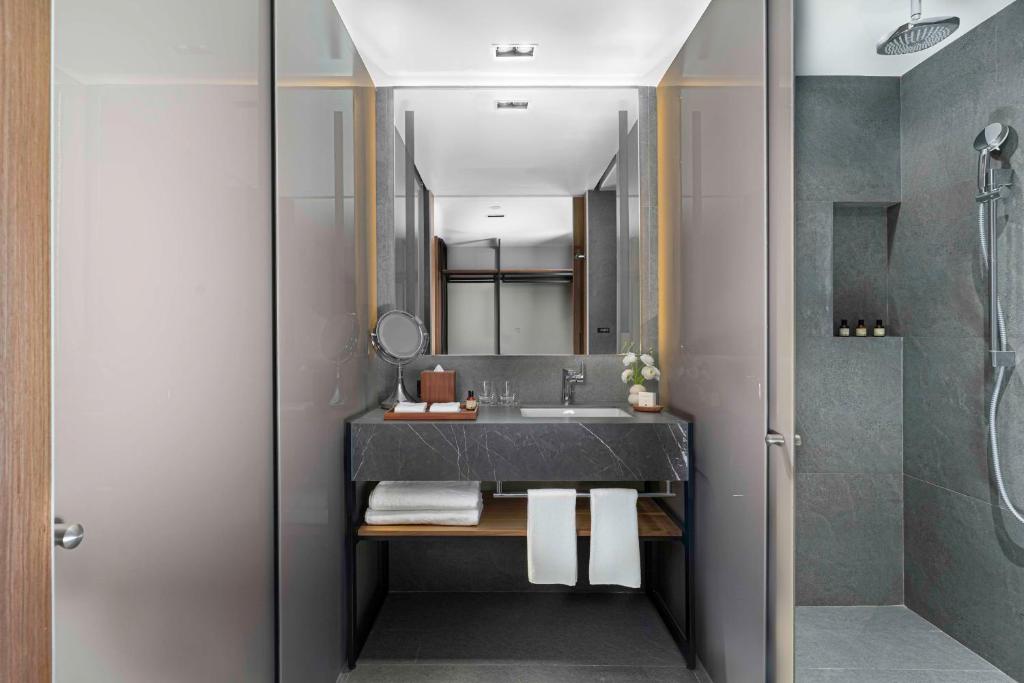 Hyatt Regency Mexico City Insurgentes WTC - Zimmer Mit Kingsize-Bett Und Stadtblick