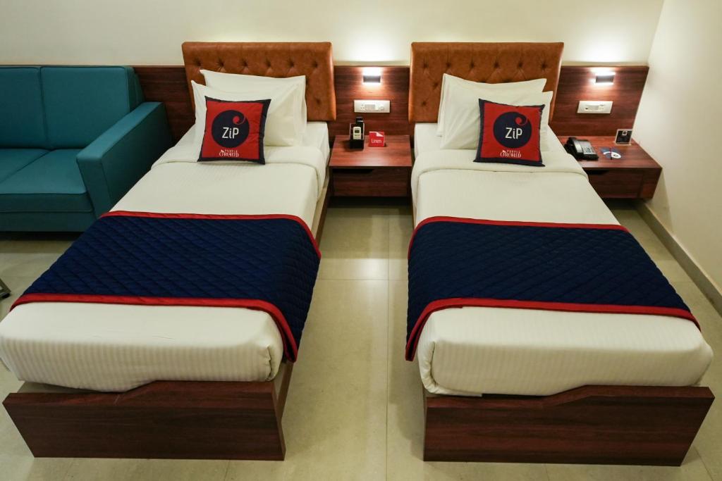 Zip By Spree Hotels PurpleOrchid Whitefield - Twin Room With Balcony