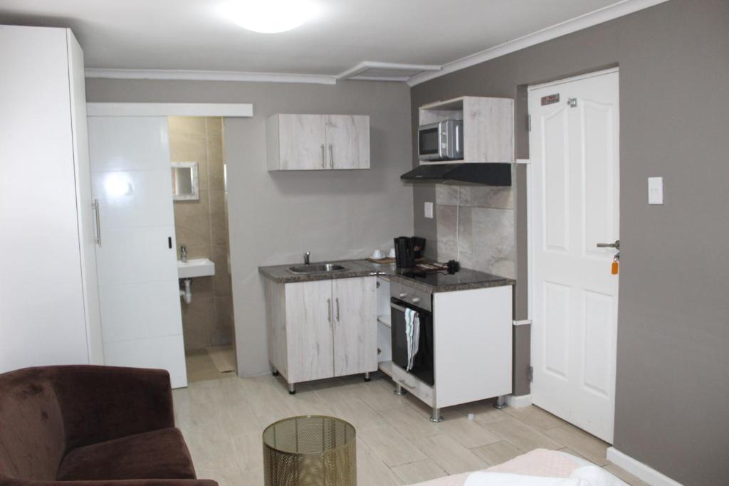 103onWallace Self Catering Guest House - Standard Double Room