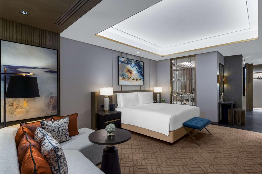 Waldorf Astoria Kuwait - Deluxe Zimmer Mit Kingsize-Bett