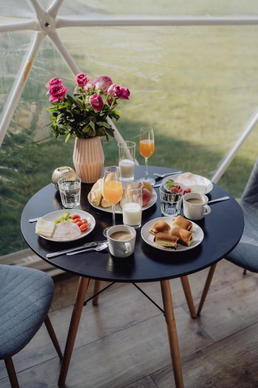 Jídlo v luxury tent nebo okolí