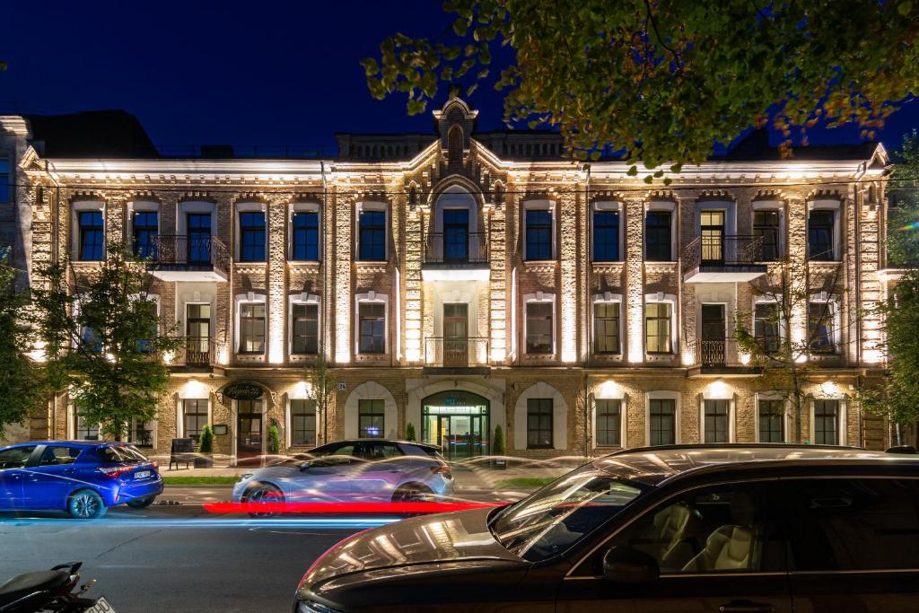Budova, kde se hotel nachází