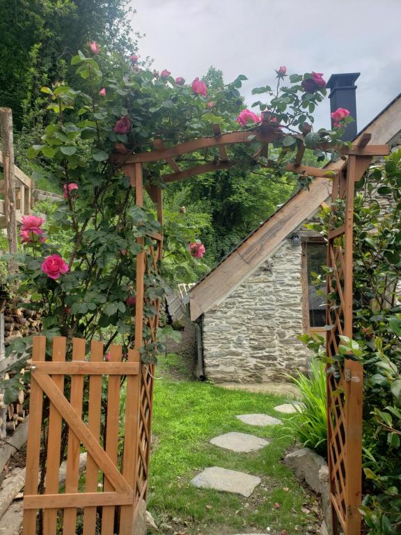 Giardino di Eco-appart en for&ecirc;t, vue montagne