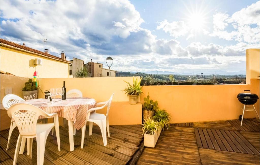 Balcony o terrace sa Stunning Home In El Masroig With House A Panoramic View