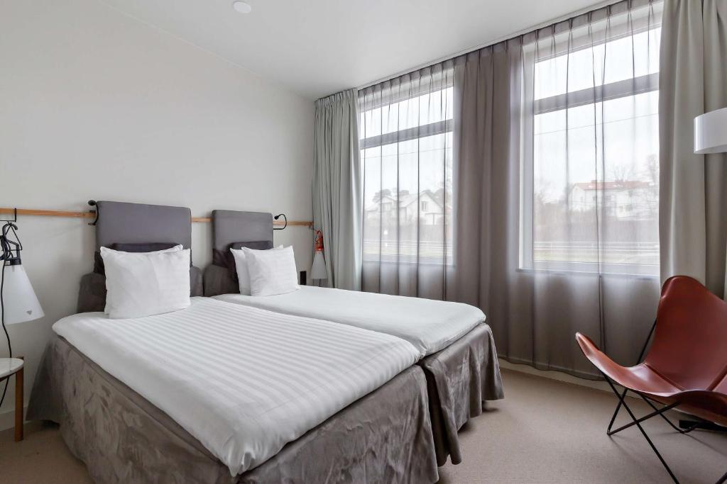 
Family Room with One King Bed and Two Single Beds
