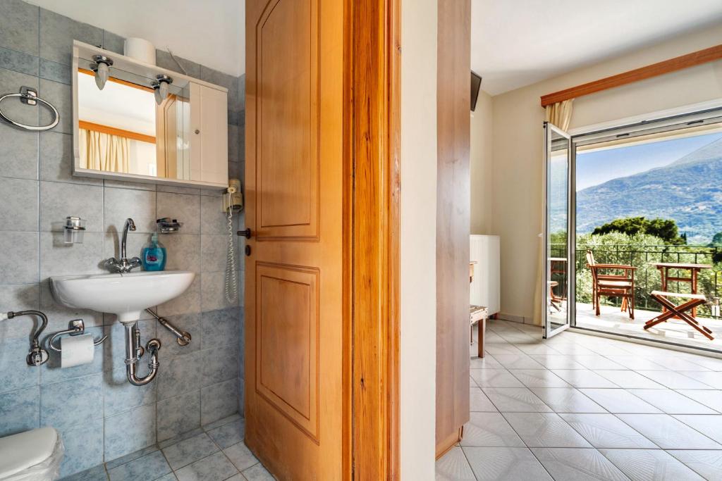 Nespecifikovaný výhled na hory nebo výhled na hory při pohledu z apartmánu