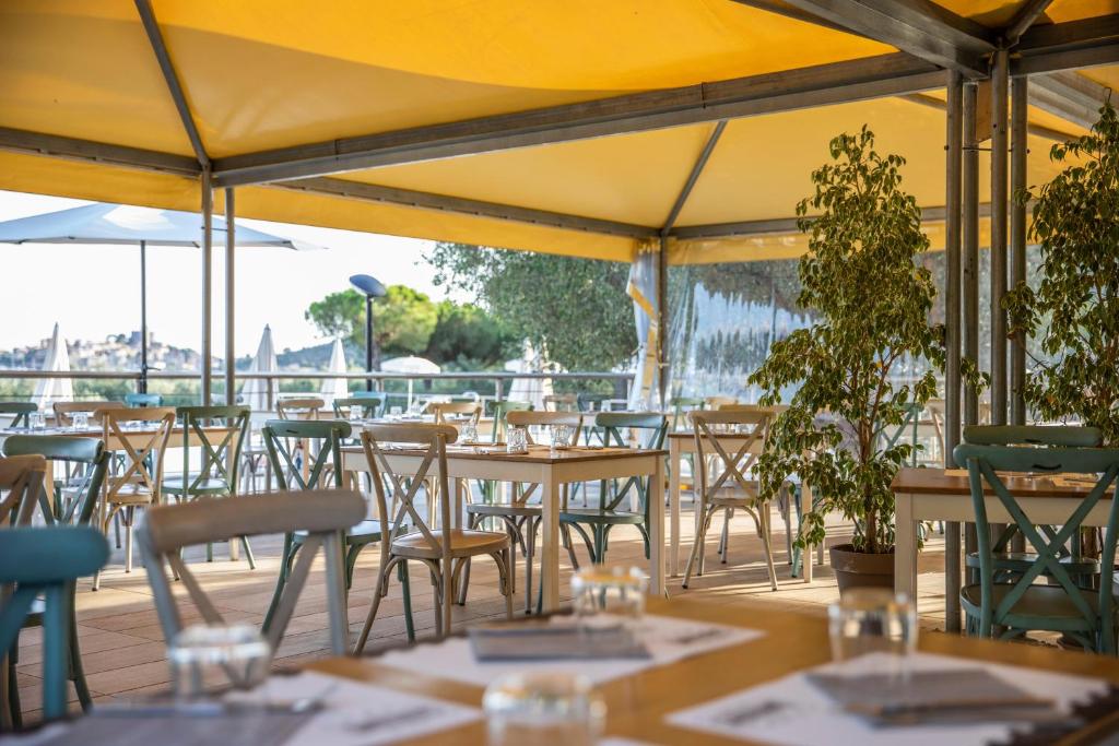 Restaurace v ubytování Gitavillage Talamone