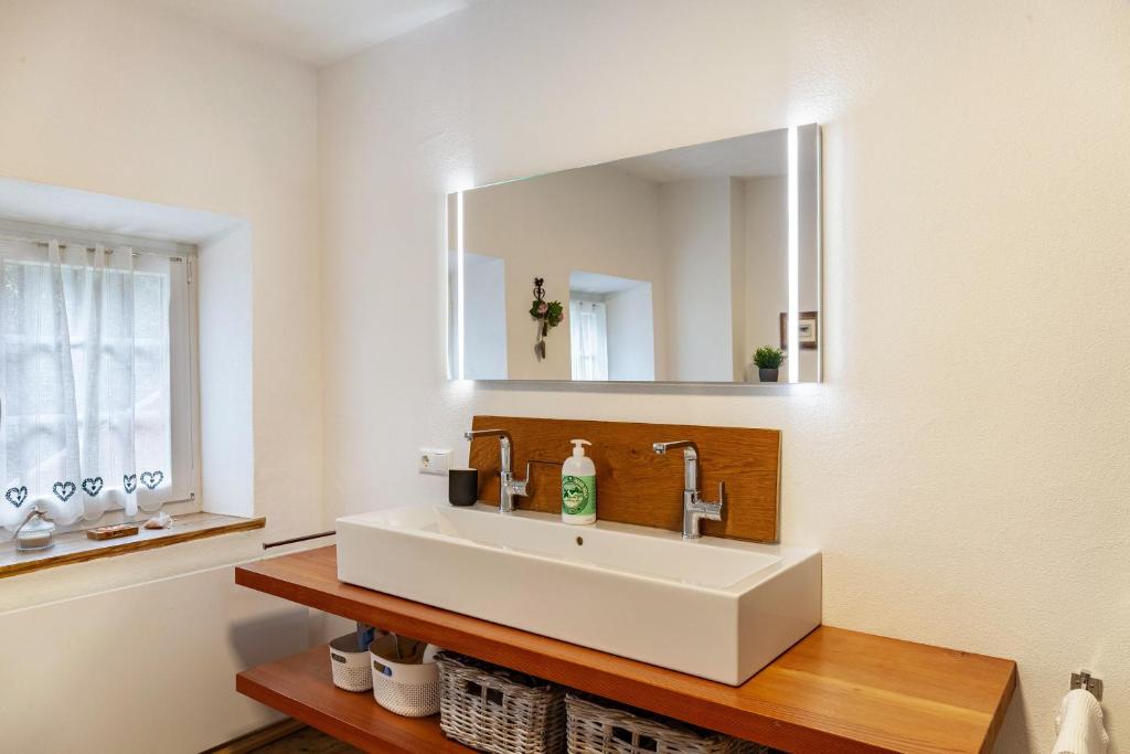 Kuchyň nebo kuchyňský kout v ubytování Villa Maria Tirol