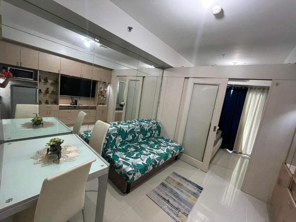 Kuchyň nebo kuchyňský kout v ubytování Sea Residences at Jireh