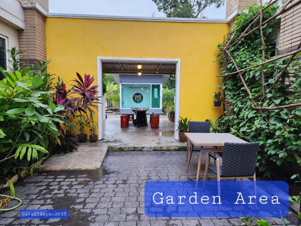 K.M. House - Resim 45