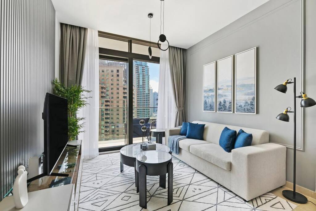 Modern Living in Dubai Marina, Dubai (updated prices 2024)