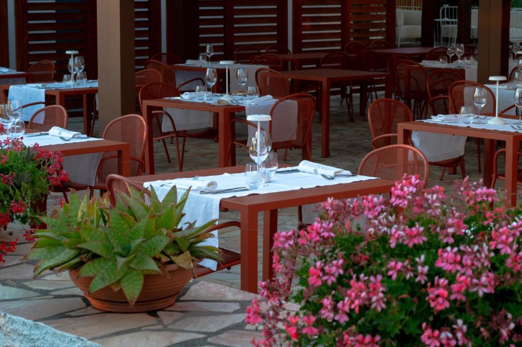 Restaurace v ubytování Hotel Garden