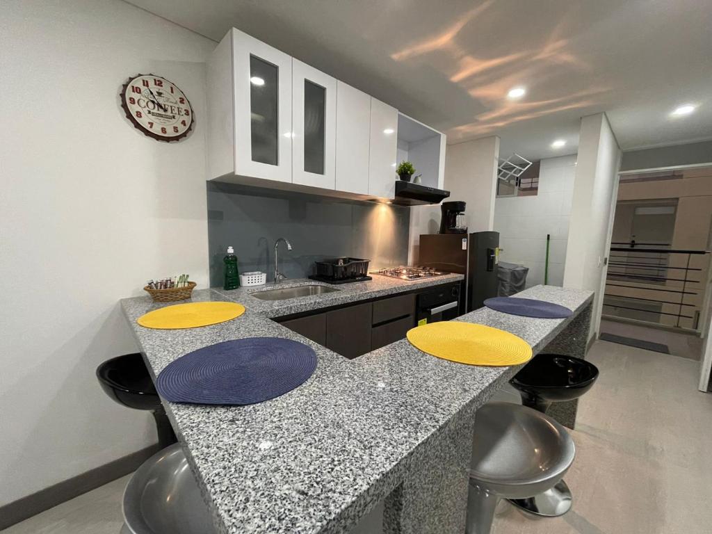 Magnifico y confortable apartamento amoblado - Appartement De Trois Chambres
