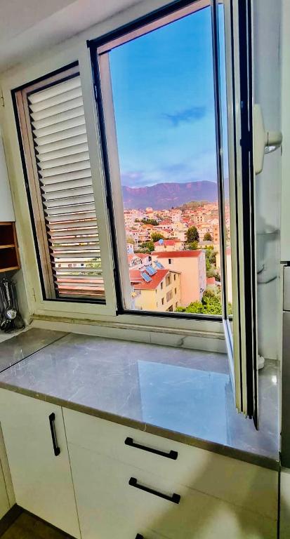Avi - Daily Rent Apartment - Imazhi 4
