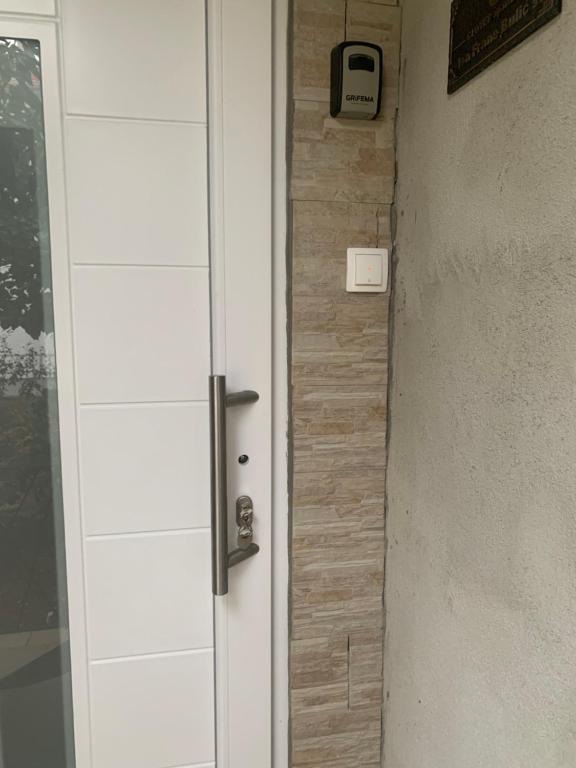 Zdjęcie z galerii obiektu Clover Apartman w mieście Zadar
