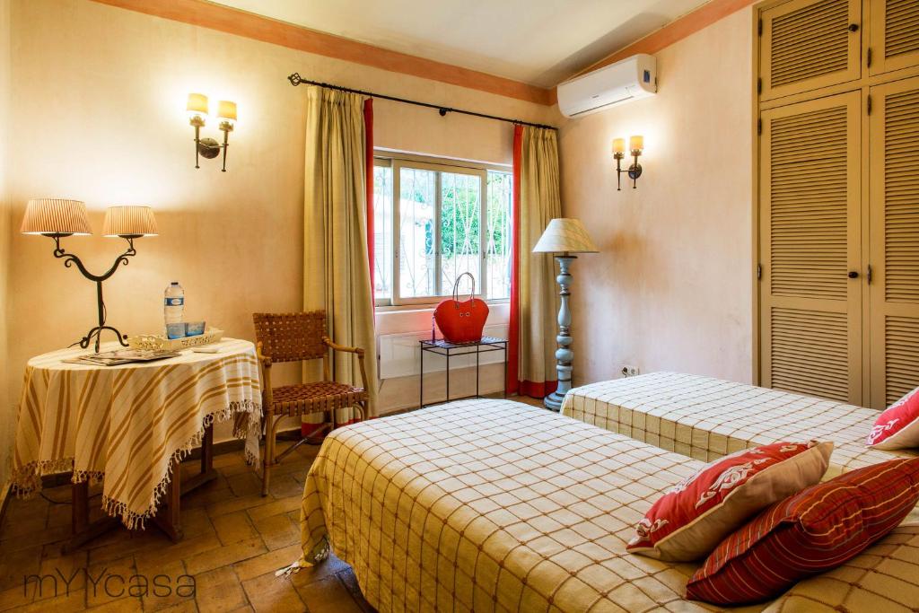Quinta Azul - Gorgeous Apartment with Pool & Private Terrace - 带私人浴室的双人间