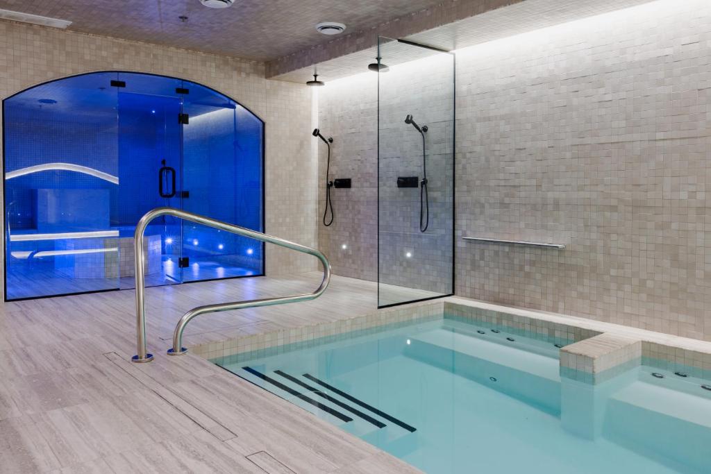 hotel & spa Carré Saint-Louis - Resim 10