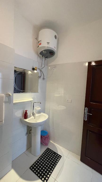 Moon House of Luxor - 14