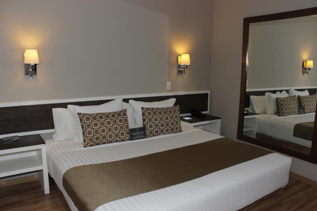 Hotel Plaza Revolución - Cuarto King