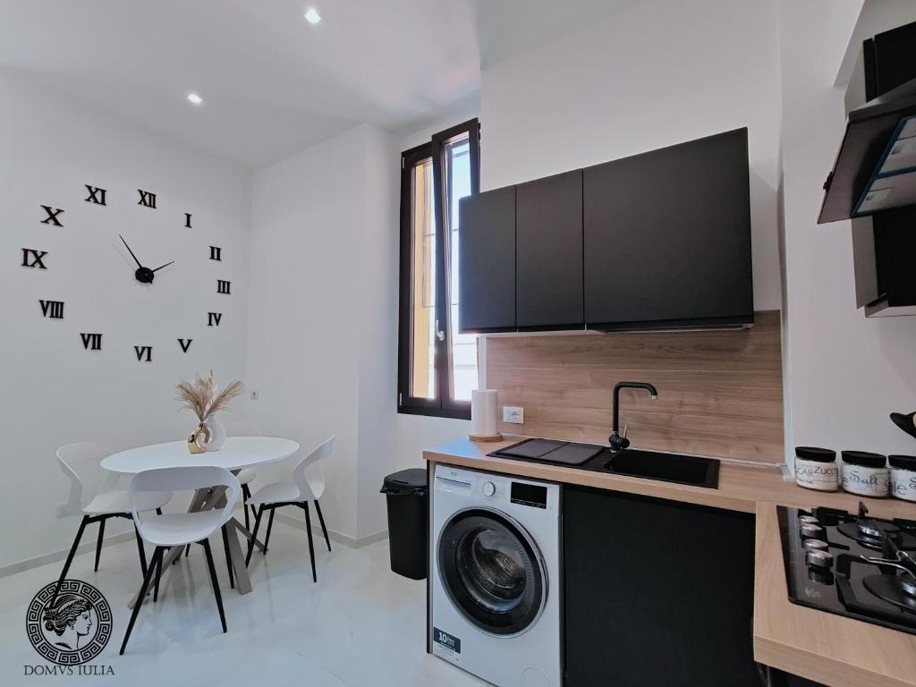 Domus Iulia - Colosseo - 13