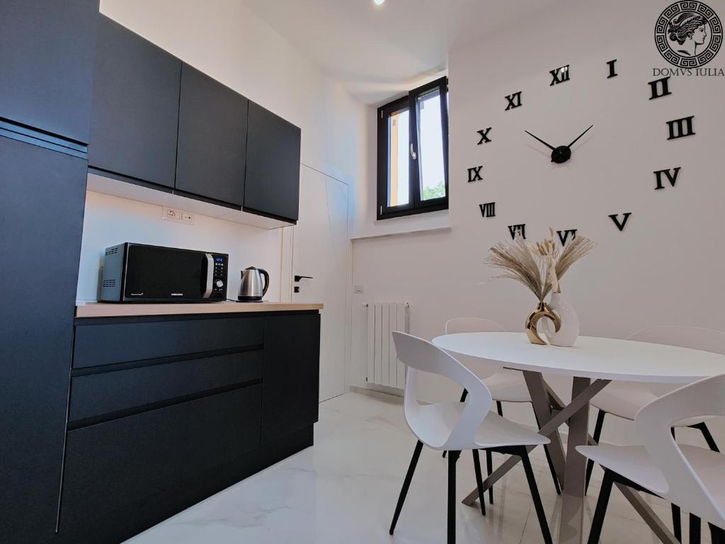 Domus Iulia - Colosseo - 11